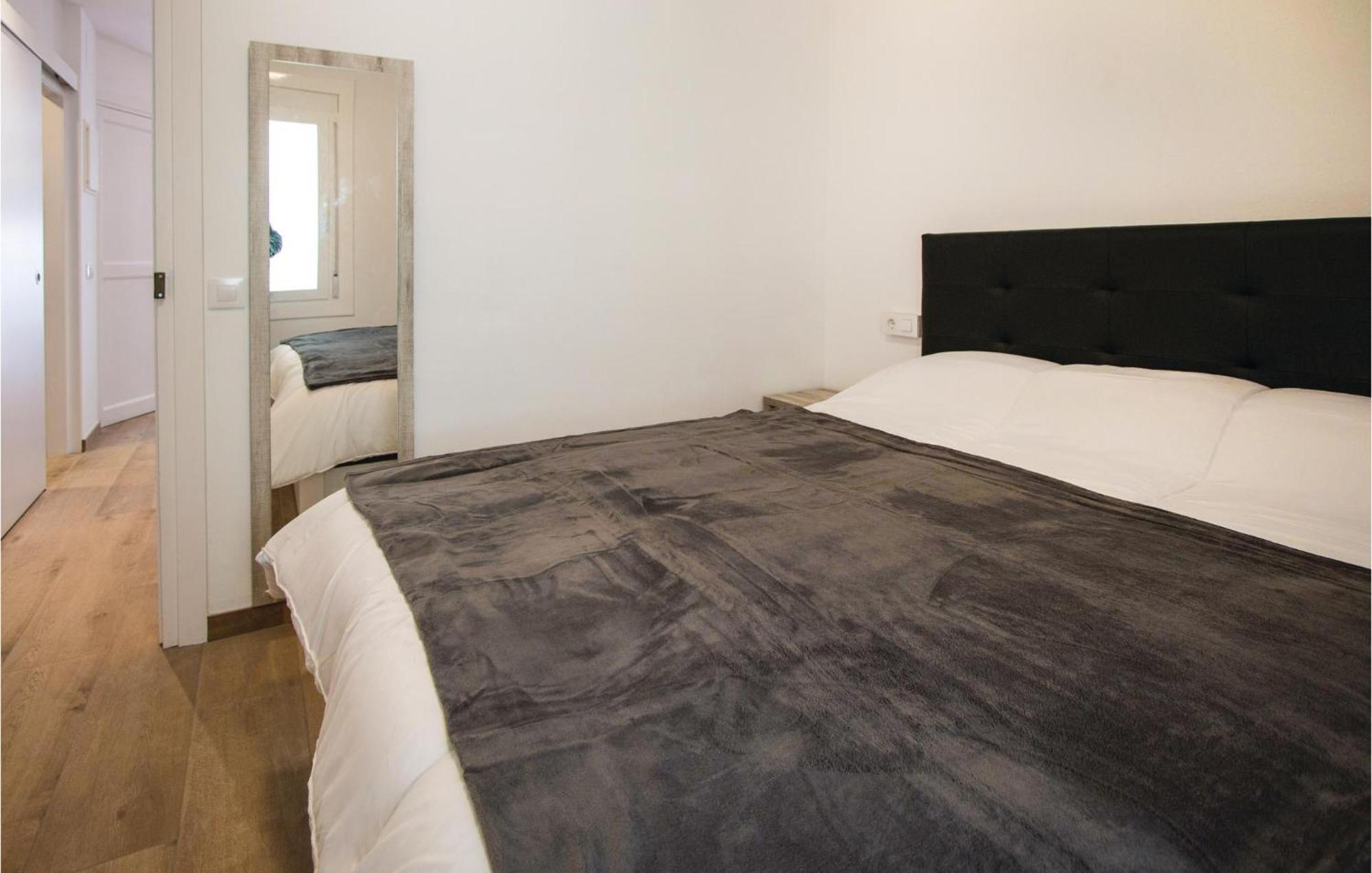 Amazing Apartment In Blanes With Kitchen 외부 사진